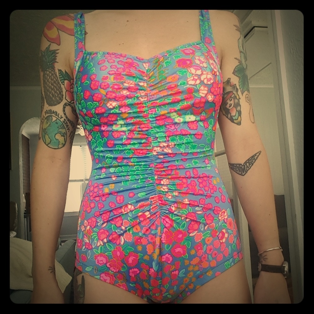 Vintage pin-up bathing suit